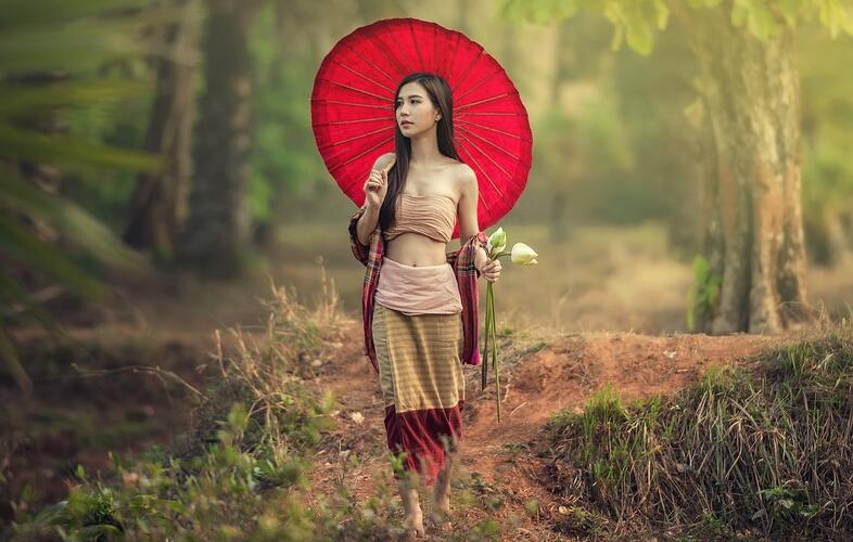 thai woman